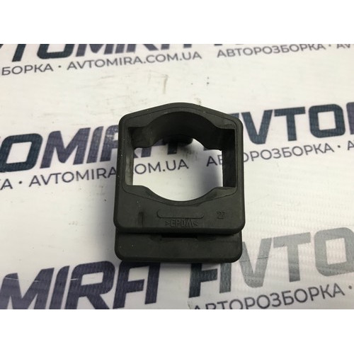 Кронштейн клапана турбины Renault Megane II 1.9 DCI 2002-2009 7701054684